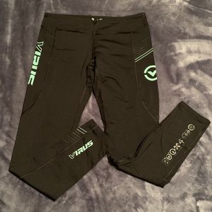 Virus Intl Legging